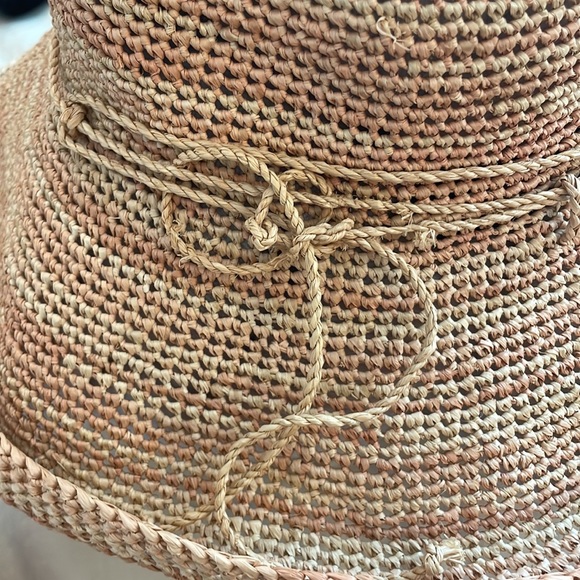raffia hat - Picture 2 of 4
